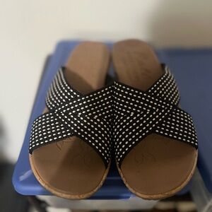 SOLD Black and White Sandals with Crisscross Straps